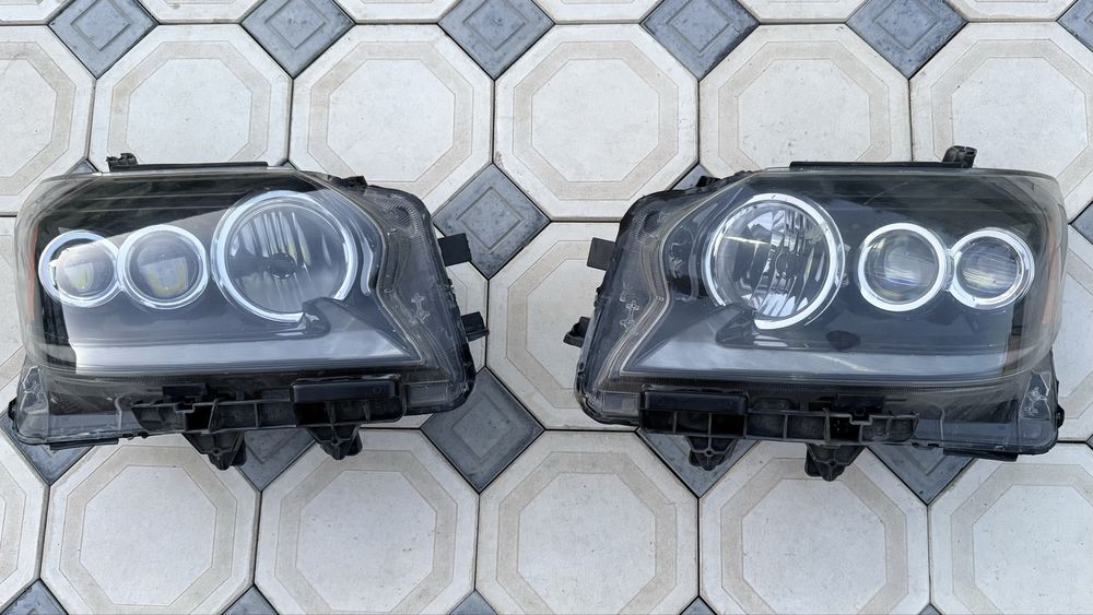 Фары передние на Lexus gx460