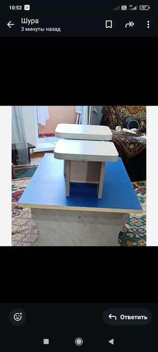 Продам детский столик с табуретками