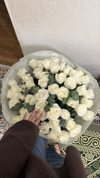 Голландаские розы пышные