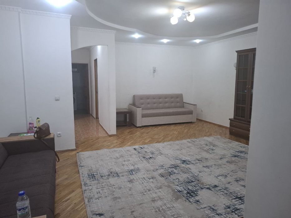 Сдаётся 3/2/4.м.Космонавтов.Дом кирпичный. Все условия