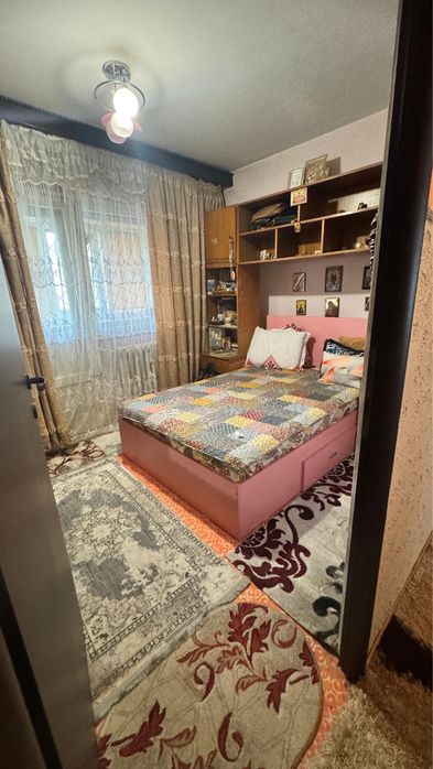 Vand apartament 4 camere calea rahovei Sebastian