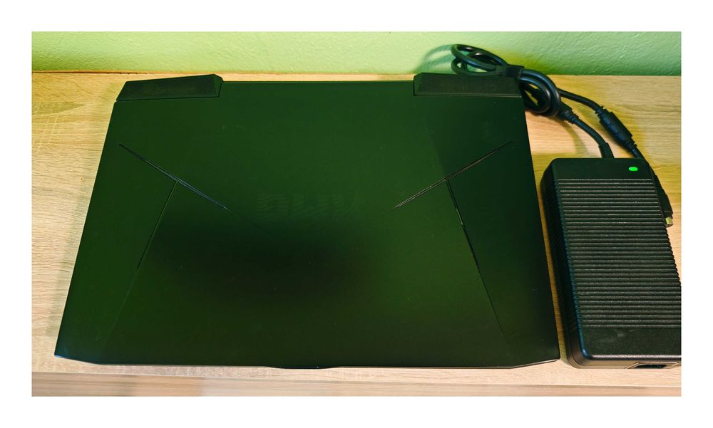 Schenker XMG/Intel Core i7-7700K 4.50Ghz/NVidia GTX 1080 8GB 190W/16GB RAM/512GB SSD NVMe + 1TB HDD/17.3 2K Quad HD IPS 120hz геймърски gaming laptop
