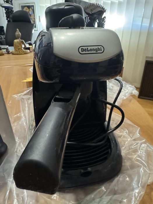 Espressor manual DeLonghi nou