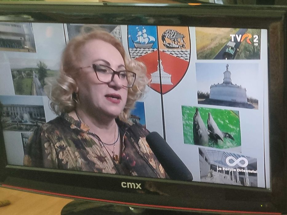 TV CMX  LCD 7320F fara telecomanda