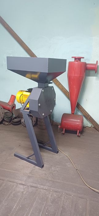 Зернодробилка 220в 3 кВт