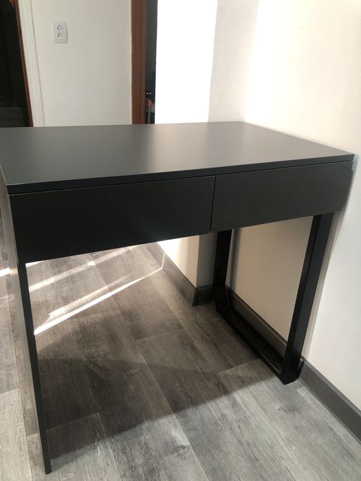 Стол (для учебы-работы)