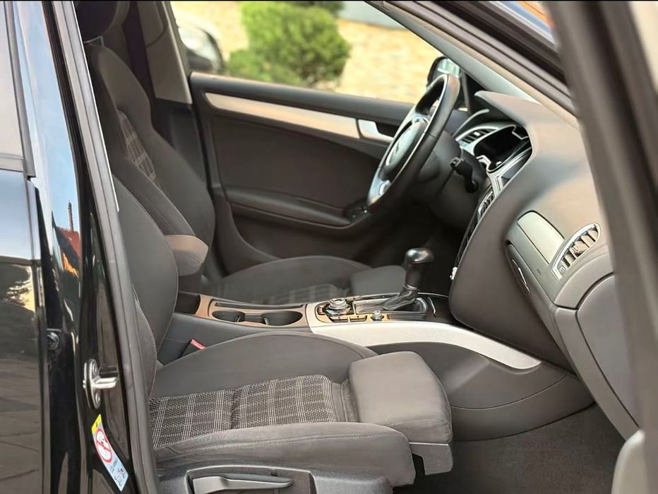 Audi A4 2013 S-line 2.0 Diesel 150 CP 170.000 Kilometri Reali R.A.R Efectuat