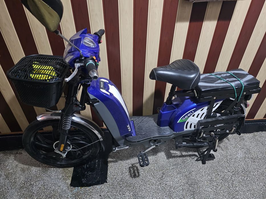 Scuter electric folosit foarte putin