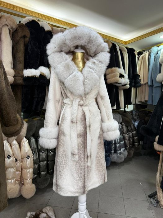 НОВИ!Кожени палта от естествен косъм от лисица и алкантара