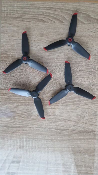 Drona DJI FPV - Aproape NOUĂ -  pachet complet