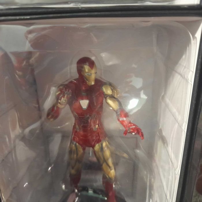 Фигурки по избор Marvel Move Collection