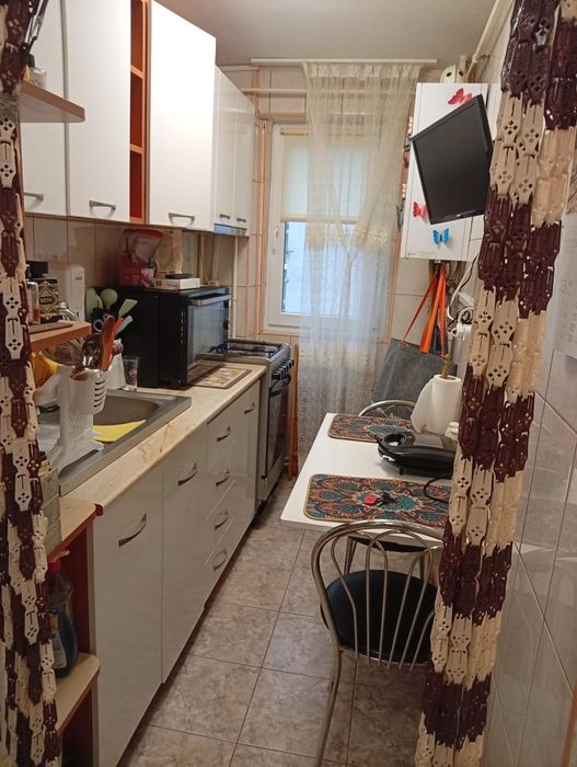 Vând apartament 3 camere direct propietar