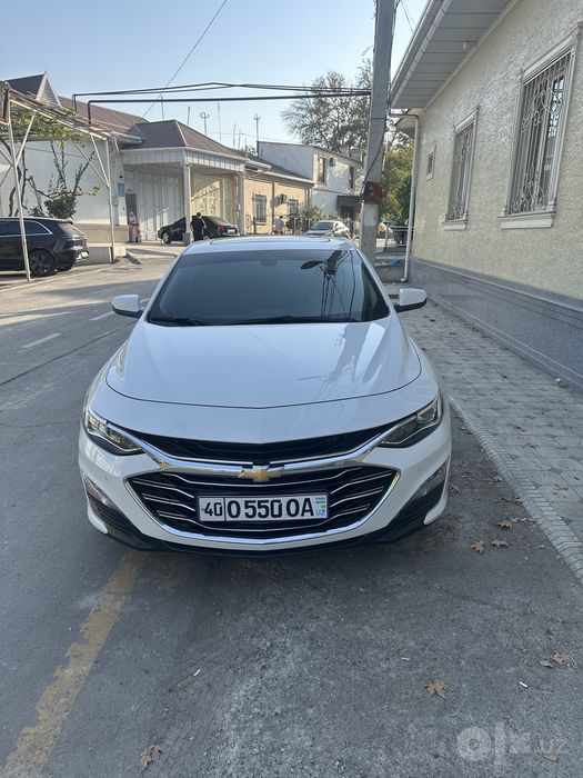 Srochno sotiladi Malibu 2 turbo ( premer)