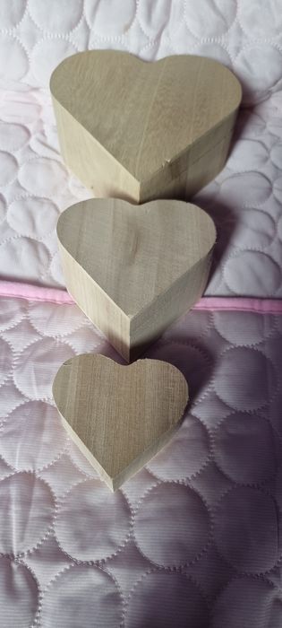 Set 3 cutii de bijuterii din lemn,forma de inima