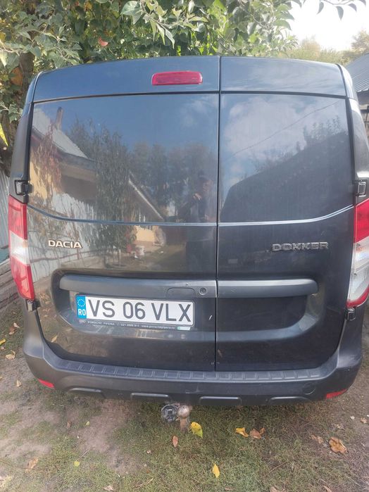 Autoutilitara Dacia Dokker