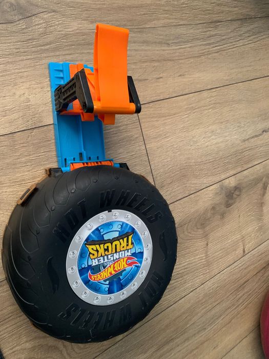 Hot wheels писти