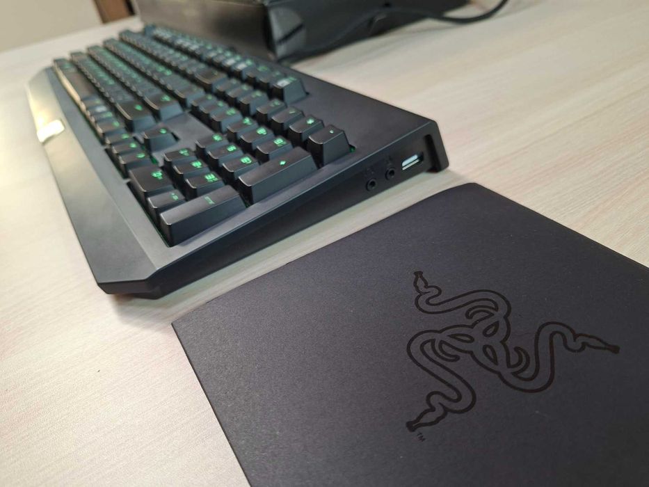 Razer Blackwidow Ultimate клавиатура