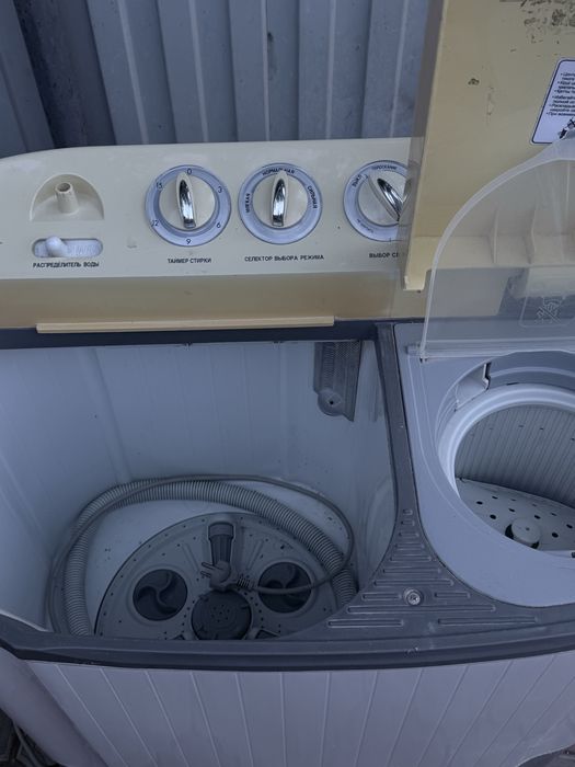 Продам Стиральную машинку полуавтомат 6 кг