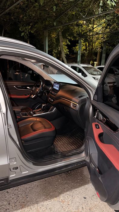 FAW Bestune T33 1.6 AT Luxury — 2022 yil Краска Родная