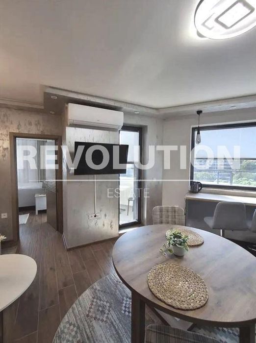 Дава се под наем Двустаен апартамент в Варна, Бриз - 68 кв.м за 850 € - Снимка #2