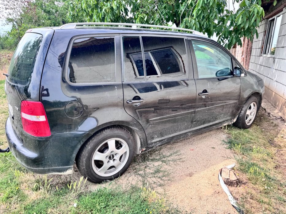 VOLKSWAGEN Touran 2005 — imagine 4