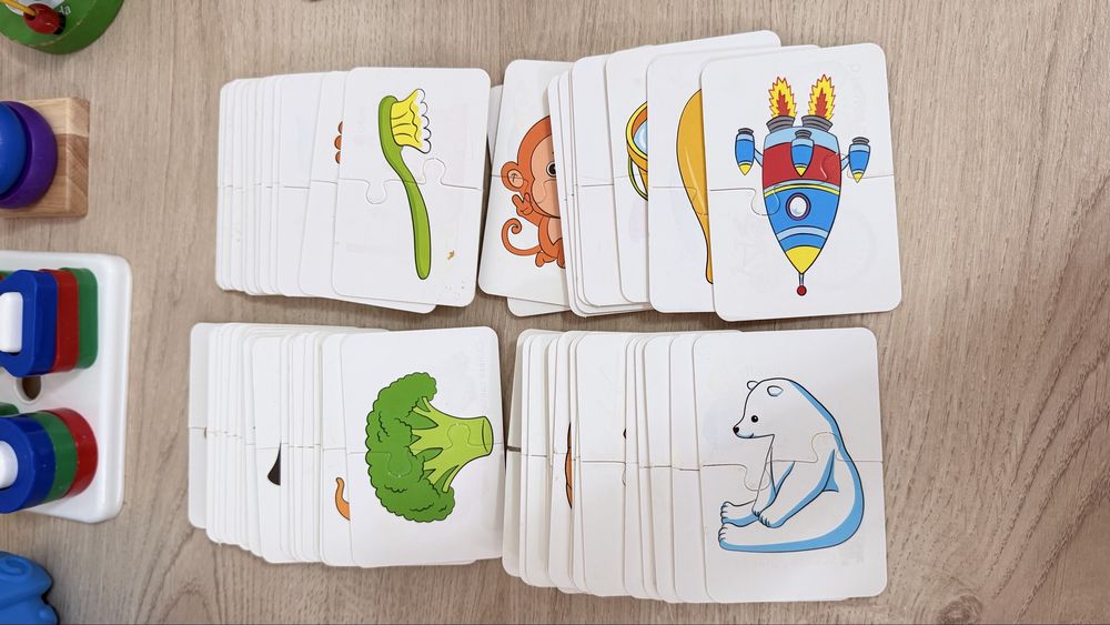 Продам развивающие игрушки.