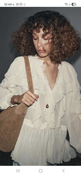 Zara нова риза с къдрици екрю