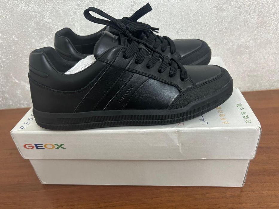 Кроссовки мужские