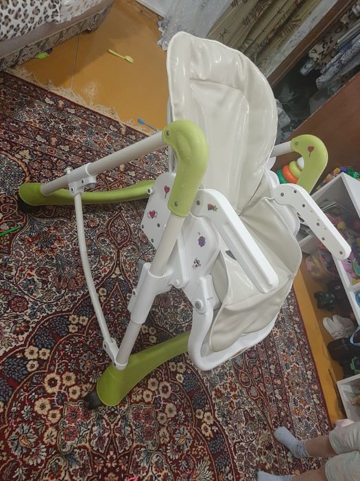 Продам стул для кормления