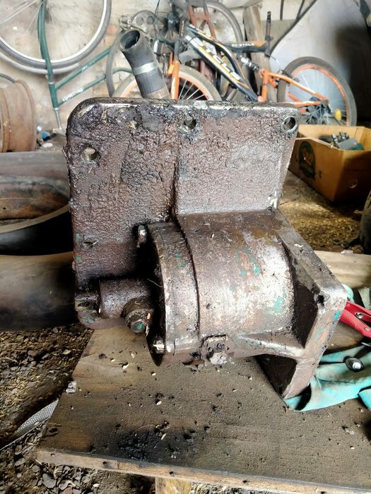 Продаются запчасти от экскаватора