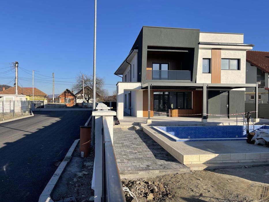 Casa de vanzare / posibilitate rate