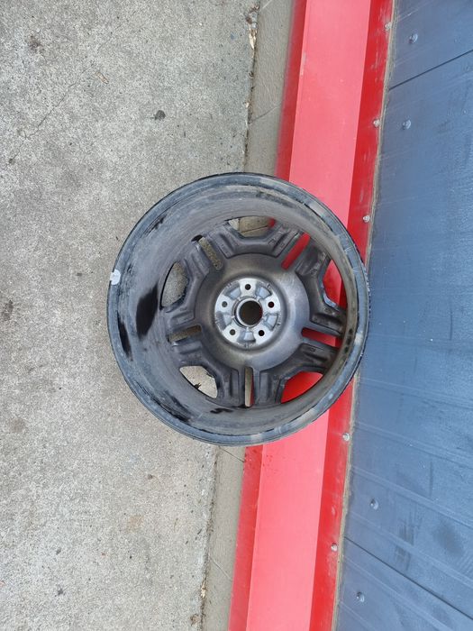 Janta 19 Hyundai Santa Fe dupa 2021 cod 52910-S1710