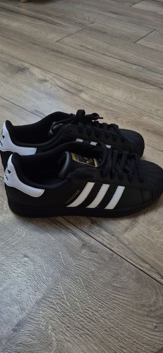 Adidas superstar