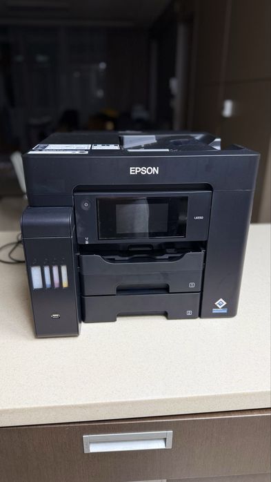 Продам принтер EPSON срочно