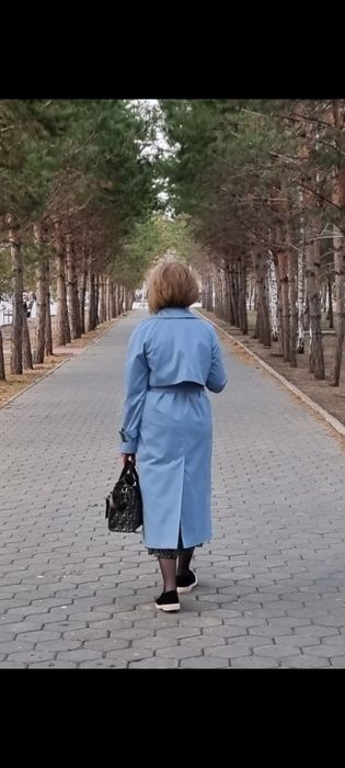 Плащ женский весенний