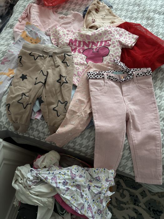 Отдам вещи на девочку от 6 мес до года