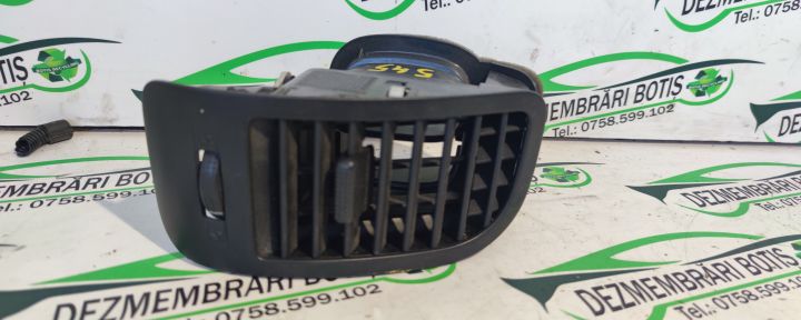 Grila ventilatie bord dreapta Volkswagen VW Polo a 3-a generatie 6N (