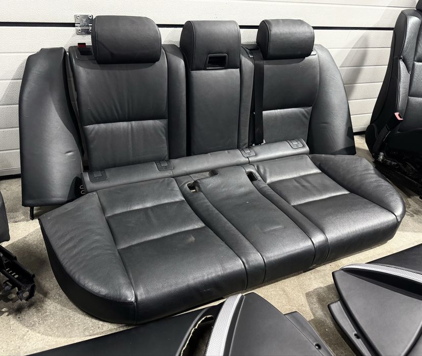 Перфектен черен кожен рекаро салон за бмв Е61 (комби)