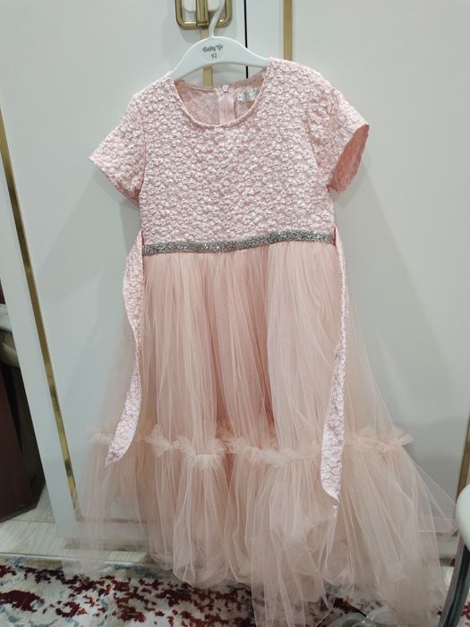 Продам плааатьее