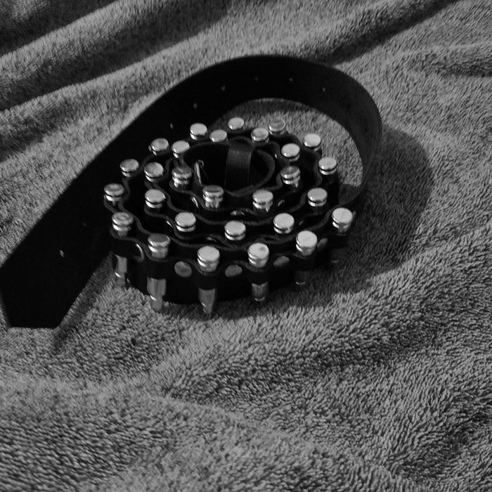 ремень с пулями,y2k