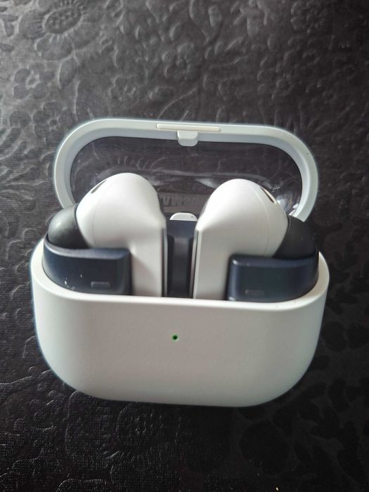 СлушалкиSamsung Galaxy Buds3 FE