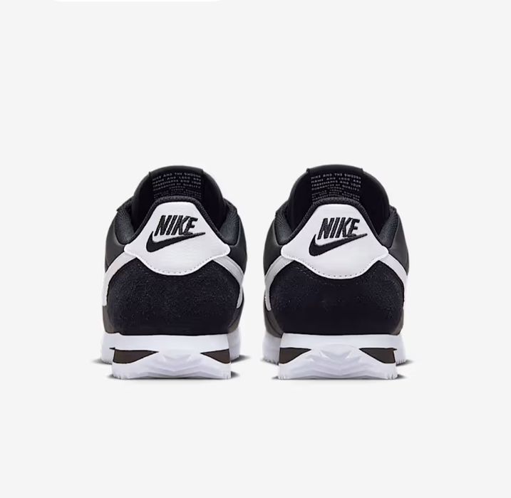 Женские кроссовки Nike