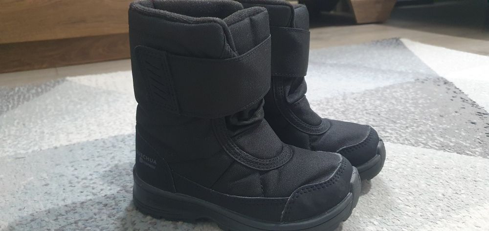 Ghete băieței Decathlon masura 24 purtate o singura o data