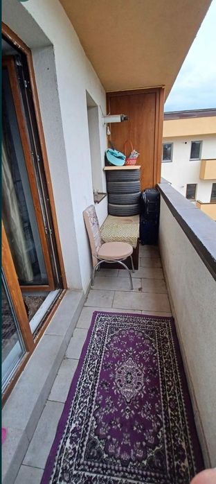 Ofer spre Închiriere apartament cu două camere decomandat