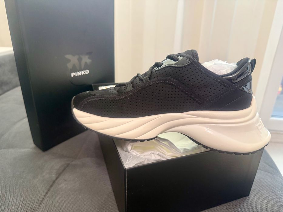 Сникърси PINKO Ariel 10