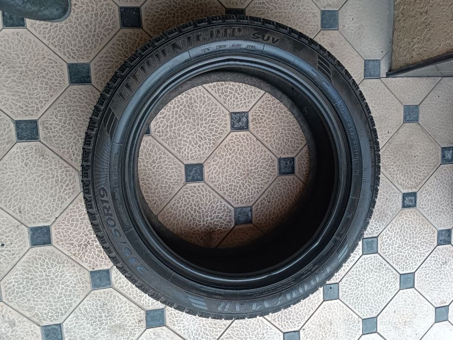 235 50 R19 Goodyear Balon Sotiladi 2 dona