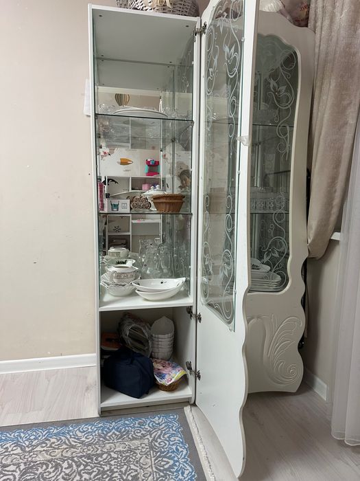 Сервант для посуды