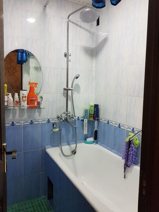 Продаётся 5 ти комнатная квартира. Медгородок . Камарнисо. Шифокорлар.