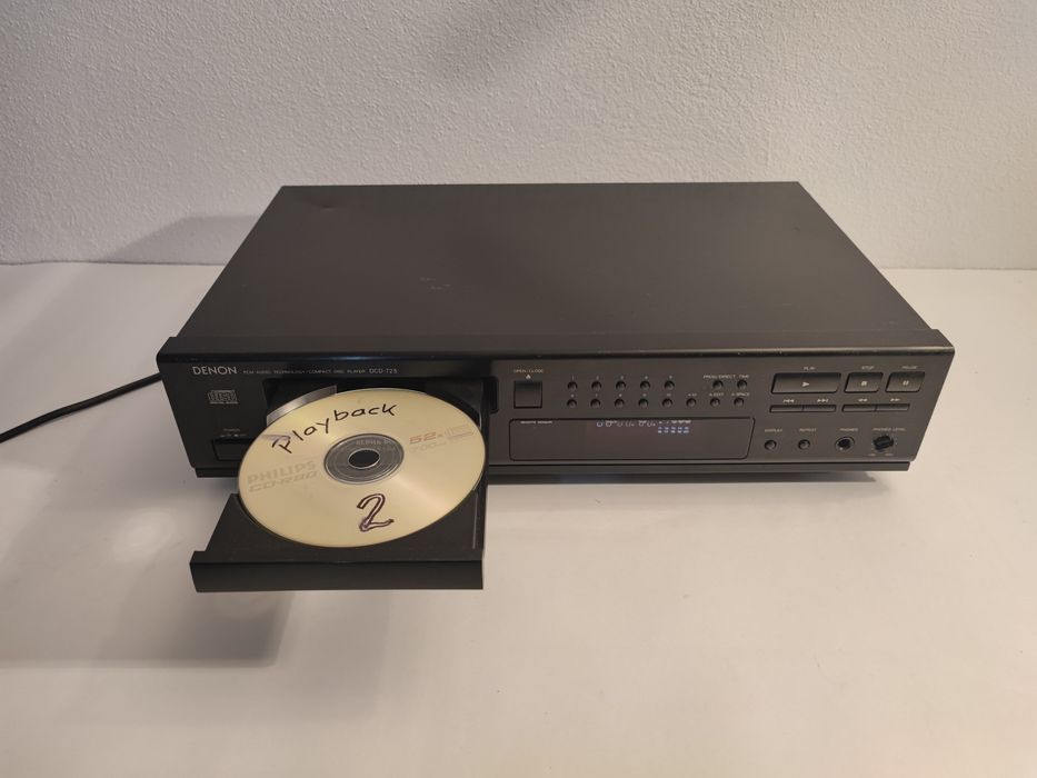 CD Denon DCD 725 compact disc player