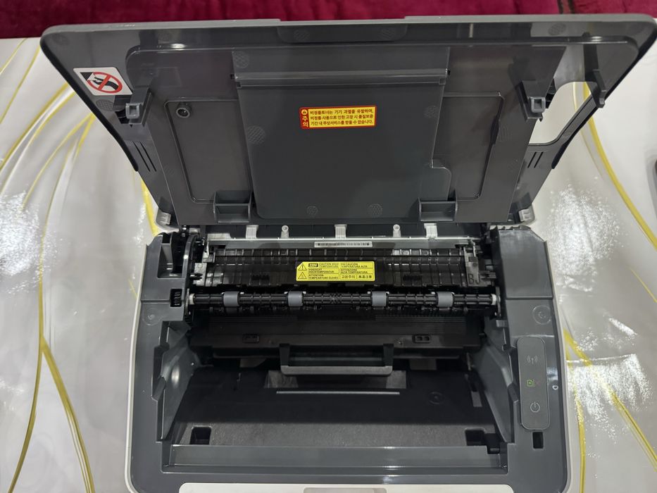 Продается принтер самсунг